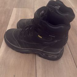 Rebook waterproof n hard toe boots (10M)