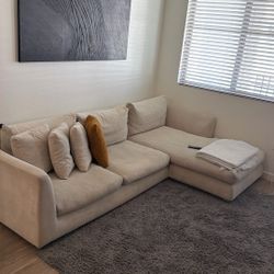 Valyou Furniture “Feathers Chaise Sectional”