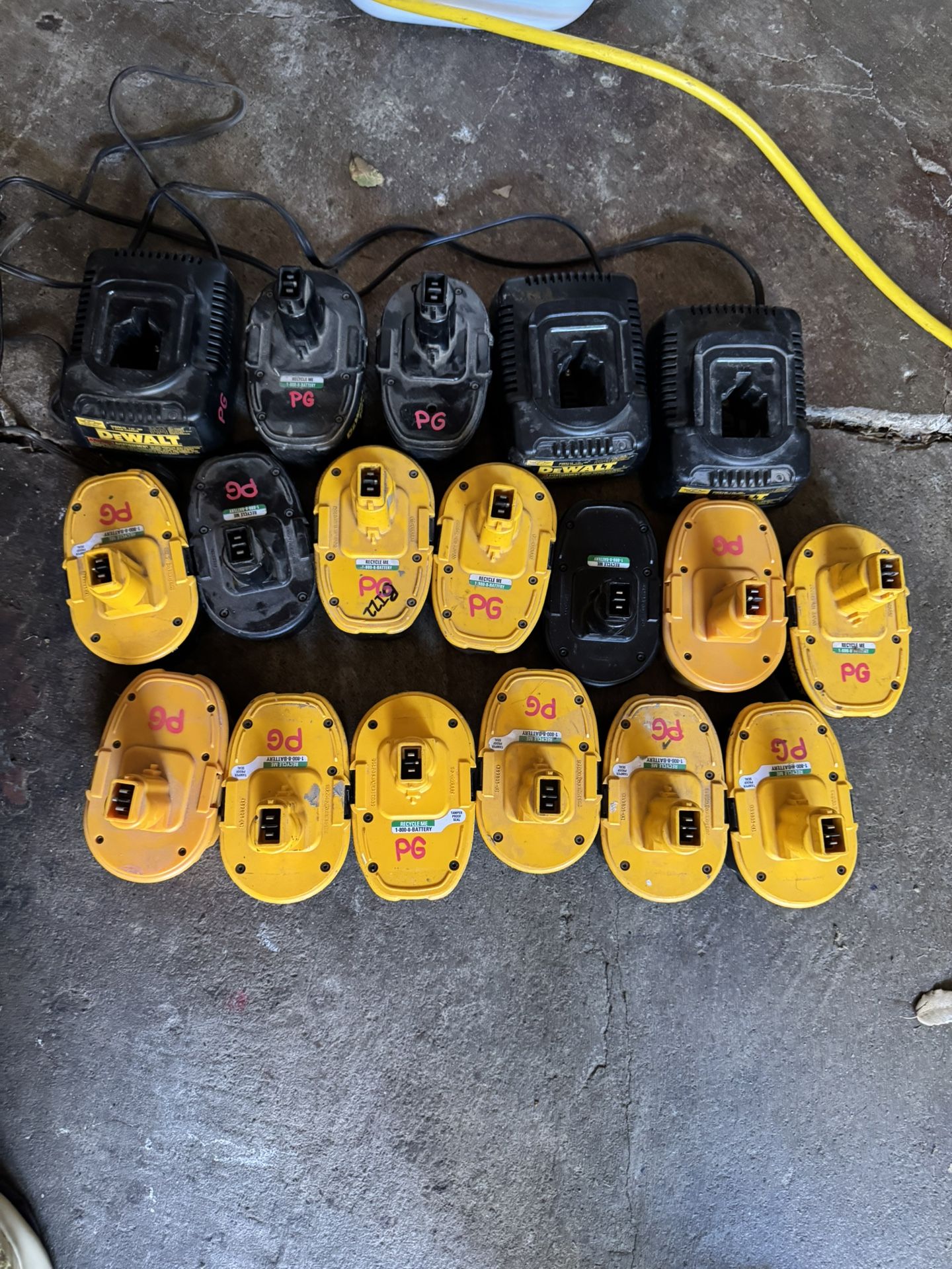 dewalt 18v batteries