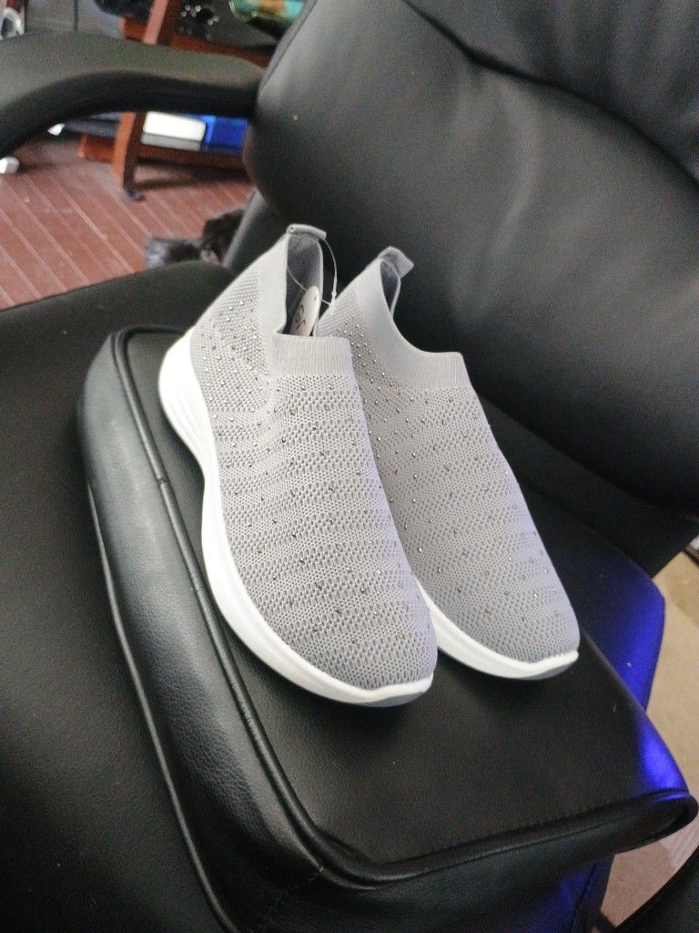 Women Shoes 8.5 New