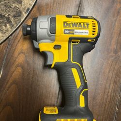 Dewalt 20v Impacto Brushless Nuevo $60 Firme Precio Tool Only No Bateria 