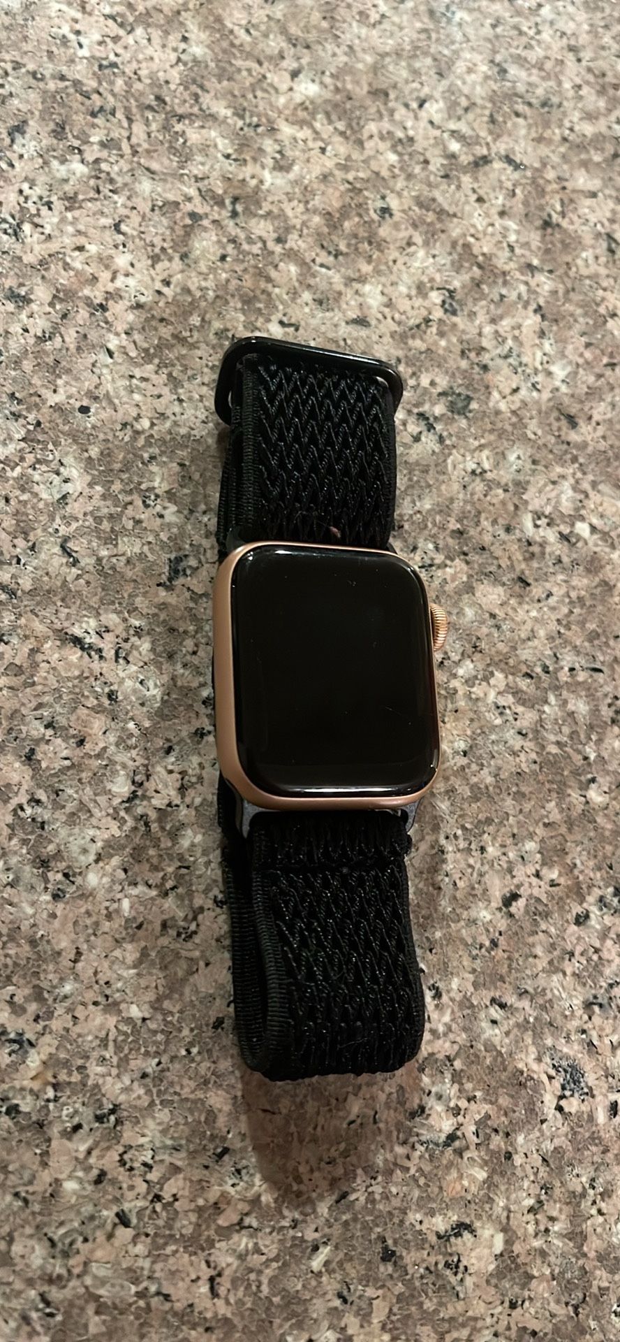 Apple Watch Series 5 (40mm)