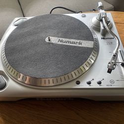 Numark Record Player Turntable TTUSB