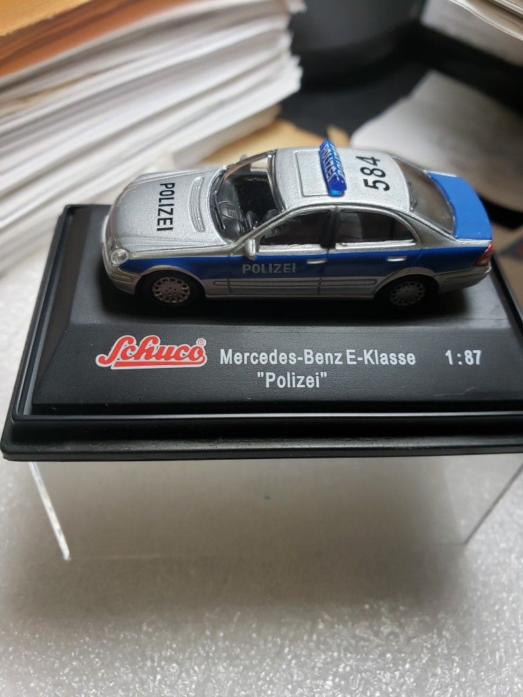 Mercedes Police Car Scale