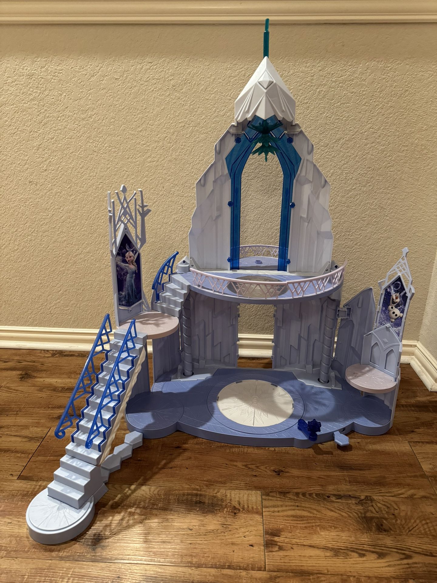 Disney Frozen Elsa Castle