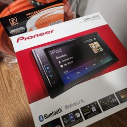Pioneer DMH-241EX Double Din With Wire Kit
