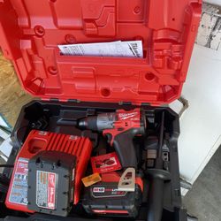 Milwaukee M18 hammer drill