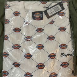 Supreme New Xl