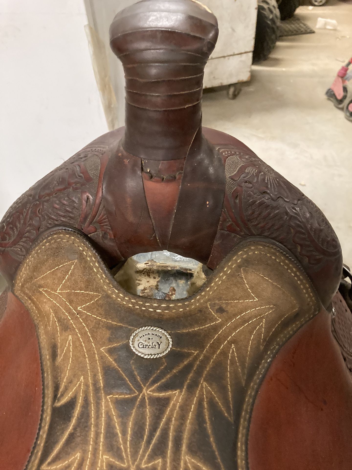 Circle Y Roping Saddle