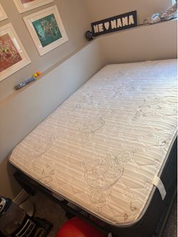 Full size mattress with metal bed frame like new