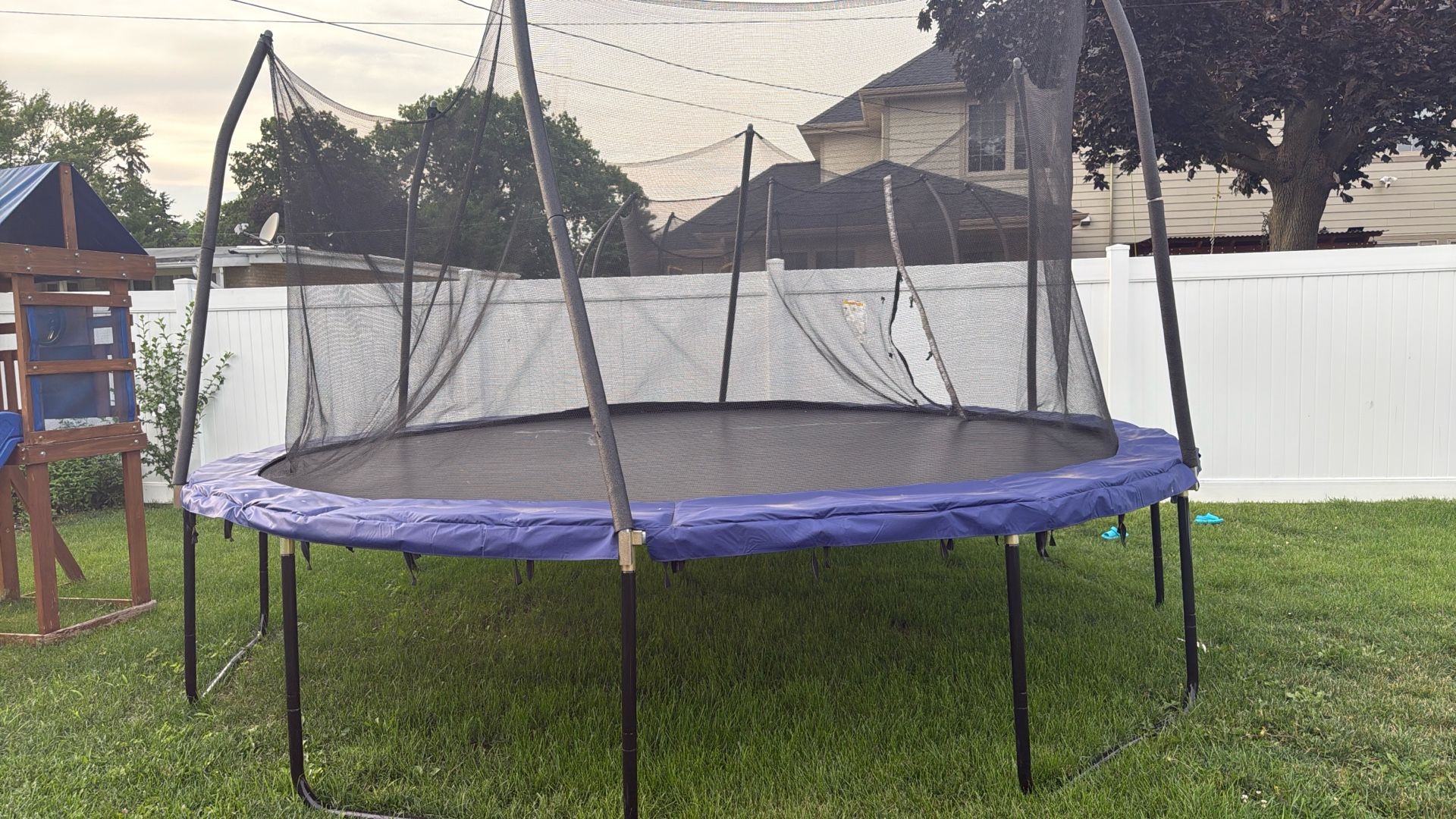Trampoline
