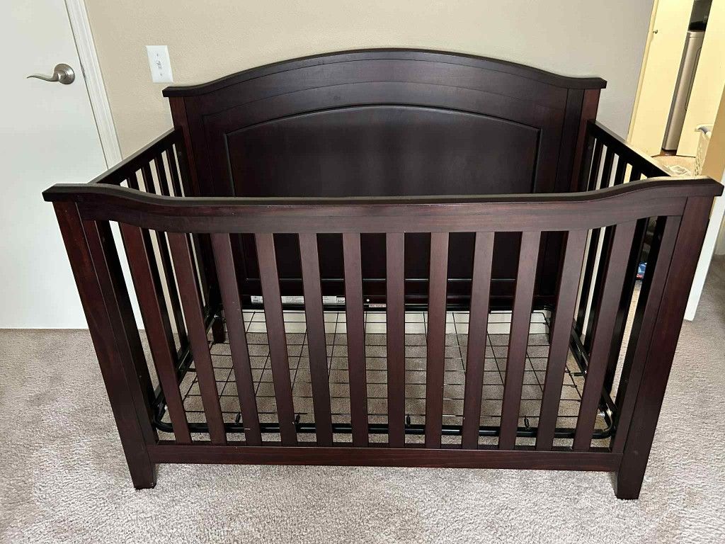 Delta Baby Crib