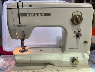 Bernina Minimatic 707 Sewing Machine