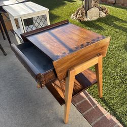 2 tone/checkered accent table