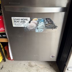 !!!!!!!!Brand New Whirlpool Dishwasher!!!!!!! 400.00