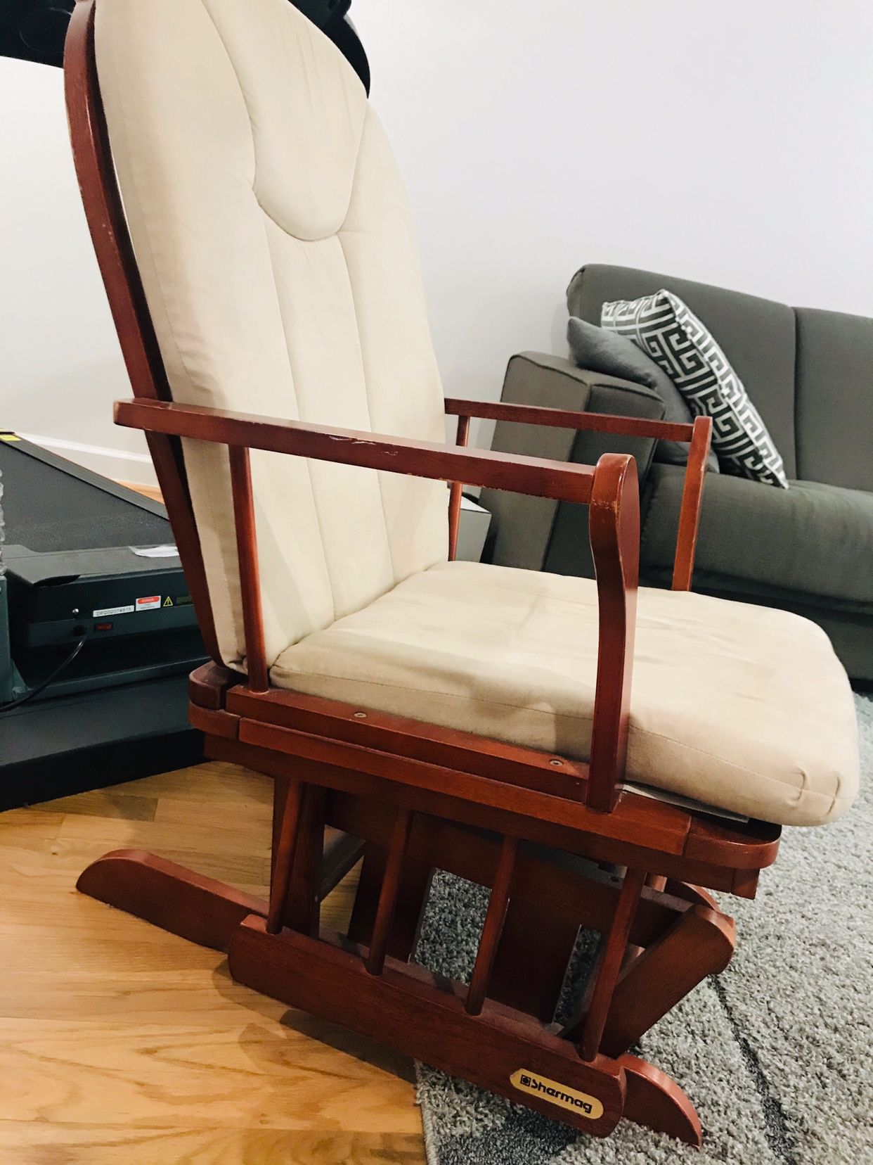 Best Offer - Glider Rocking Chair