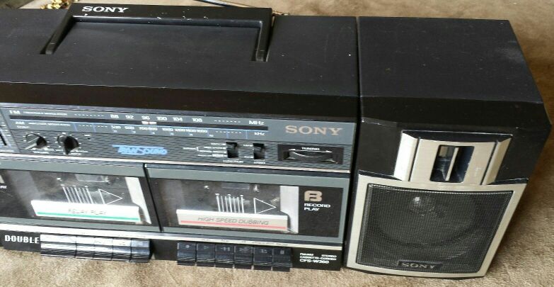 Vintage Used Sony CFS-W360 Dual Cassette Tape Deck w/ AM/FM Radio Portable Boombox