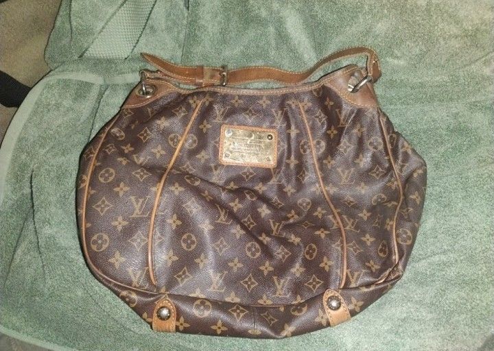 Louis Vuitton Galliera GM