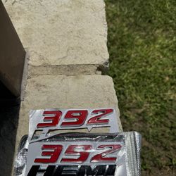 392 Badges