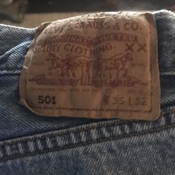 501 Levi's Jeans for Sale in Mount Vernon, WA - OfferUp