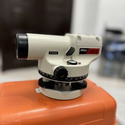 Nikon AP-8 28X Automatic Level 