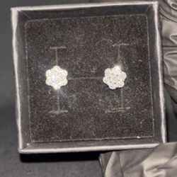 iced out earrings💎 !