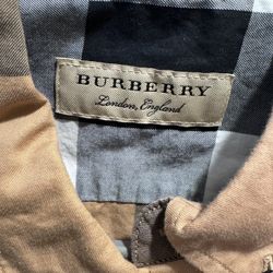 Burberry Short Sleeve Sz Medium 