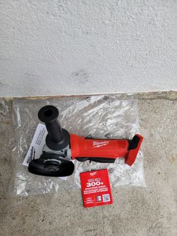 Milwaukee Grinder m18
