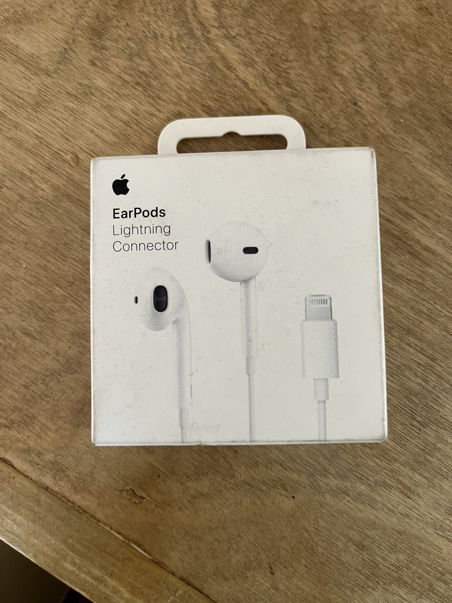 Apple Ear Pods Lightning Connectors