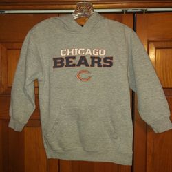 YOUTH SIZE (8) CHICAGO BEARS HOODIE PULLOVER/SWEATSHIRT FROM REEBOK 