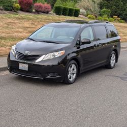 2012 Toyota Sienna
