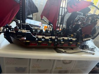 LEGO Pirates of the Caribbean queen annes revenge