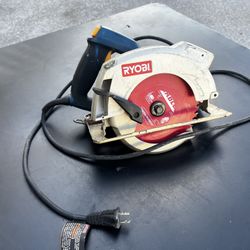 RYOBI 120V Corded 7 1/4 Circular Saw! Model CSB133L Works great! 