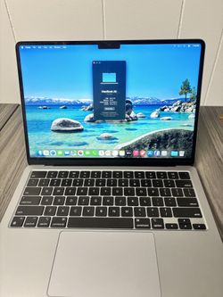 MacBook Air (M2, 2022) 16GB RAM 512GB Storage Good Condition