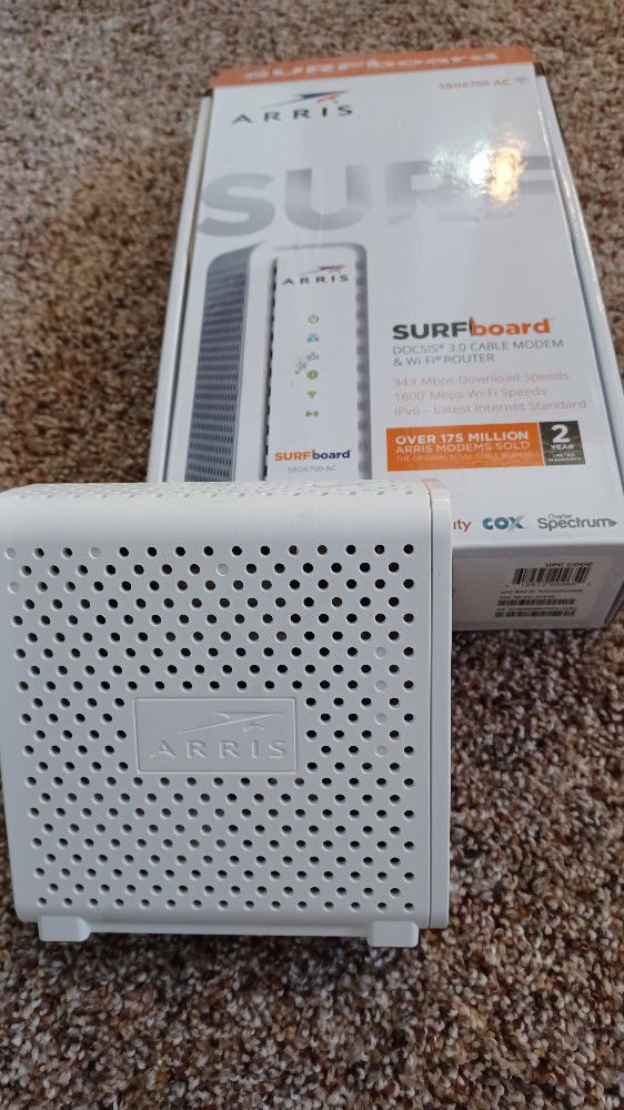 Arris Surfboard DOCSIS Cable Modem with built-in Wi-fi Router