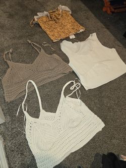 23 Size Small Women Shirts