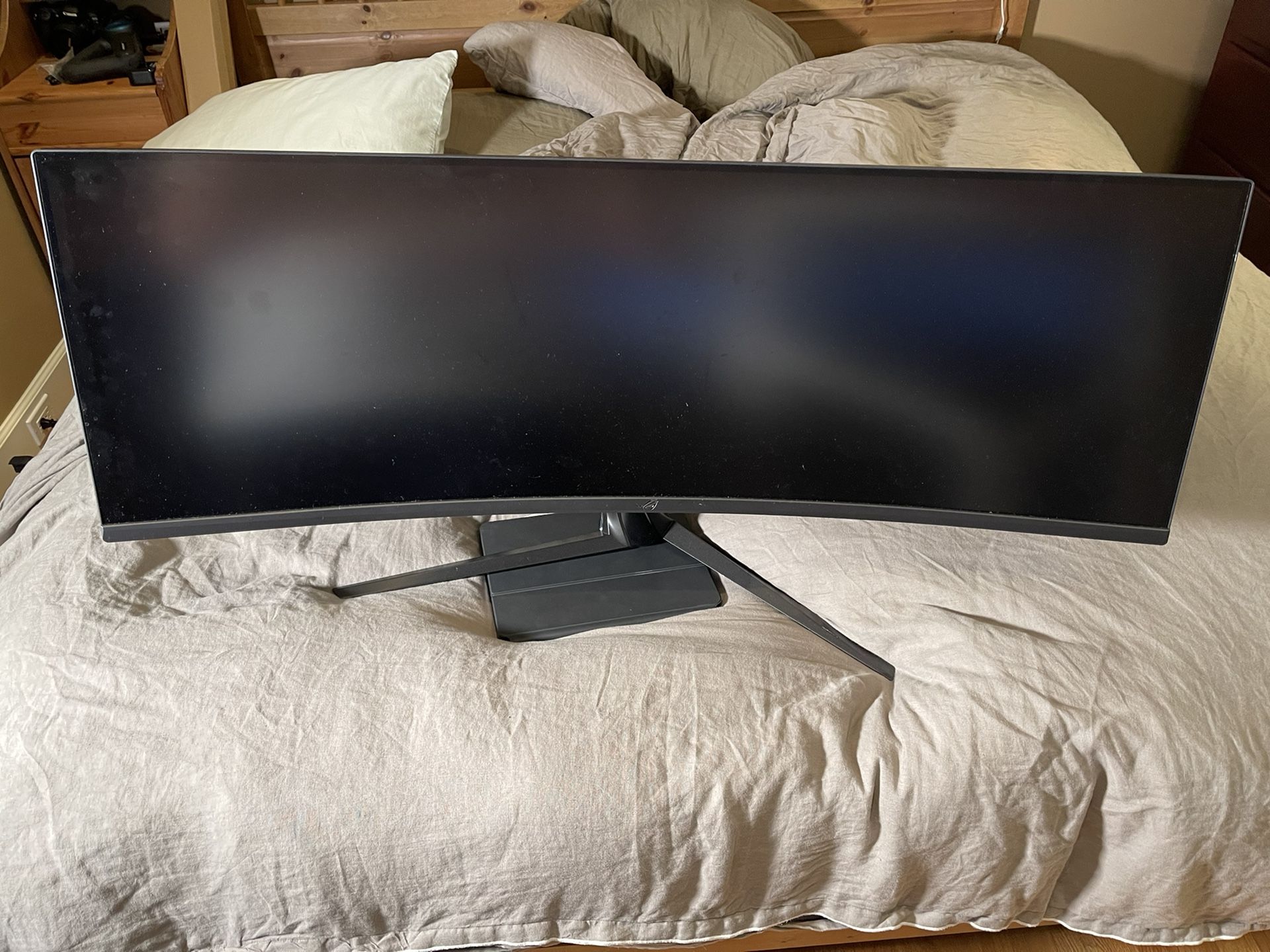 ASUS ROG Strix XG43VQ 43" 3840 x 1200 Super Ultrawide Monitor