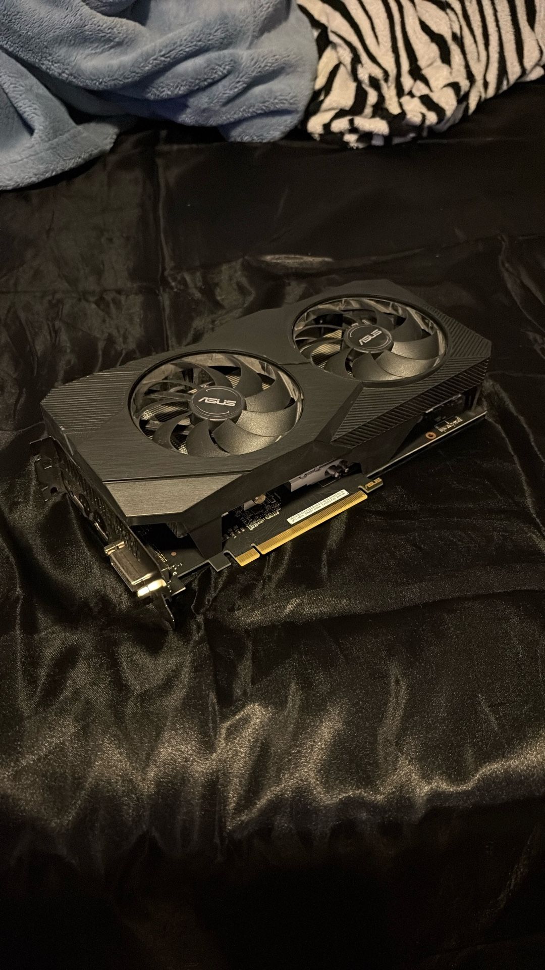 ASUS GTX 1660 6gb dual fan gpu