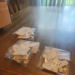 Wooden Character With Base Lot