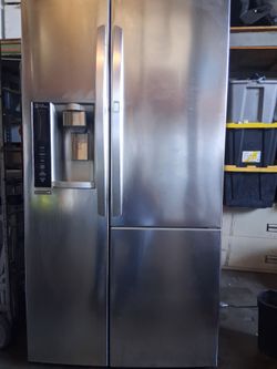 LG stainless steel side by side converter linear fully functional