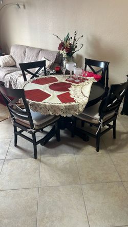 4 Chairs And Round Table Solid Wood