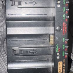 Canon LC E4N. Dual Battery Charger