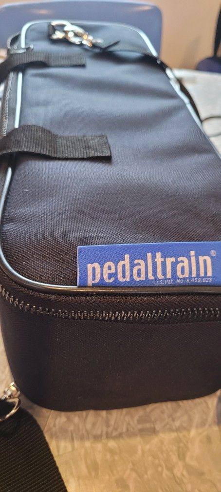 Effects Pedal Rack Alter Ego + Mel Tape Replay Machine