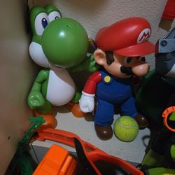 Big MARIO collectibles Figurines