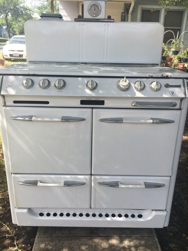 Vintage O'Keefe & Merritt Stove