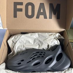 Adidas Yeezy Foam RNR Onyx