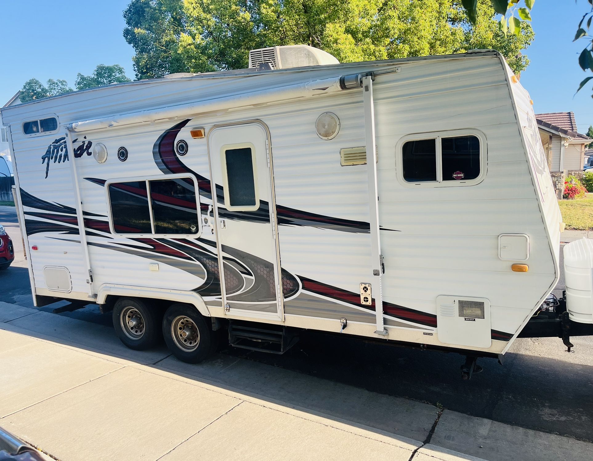 2008 Eclipse Attitude 21’ Travel Toy Hauler