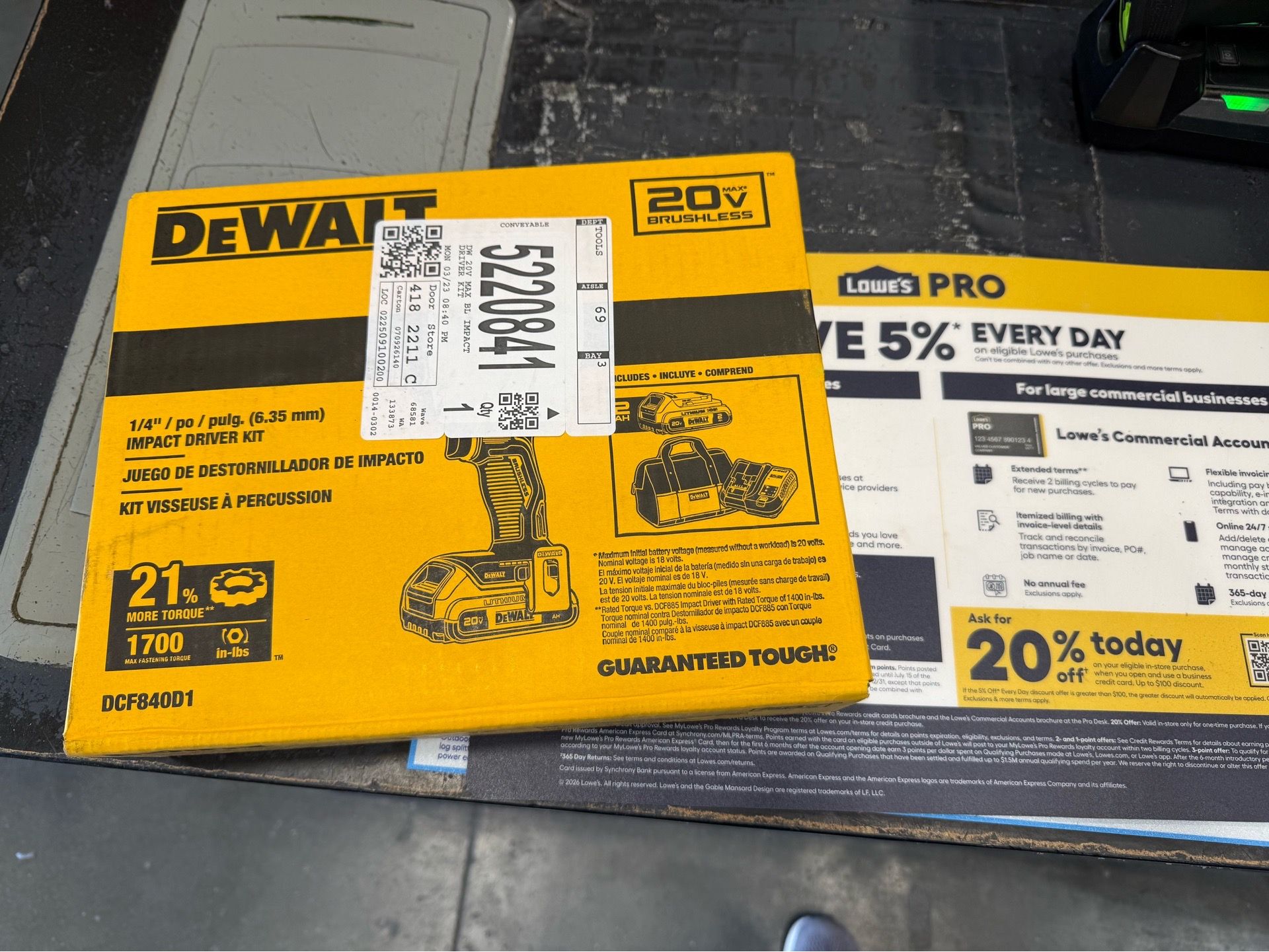 Power: Brushless motor provides 1,700 in-lbs of torque and 3,200 RPM. Design: Compact (5.3 in. length) for accessing tight, hard-to-reach areas. Contr