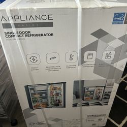New Mini Fridge 