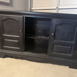 TV Stand / Cabinet